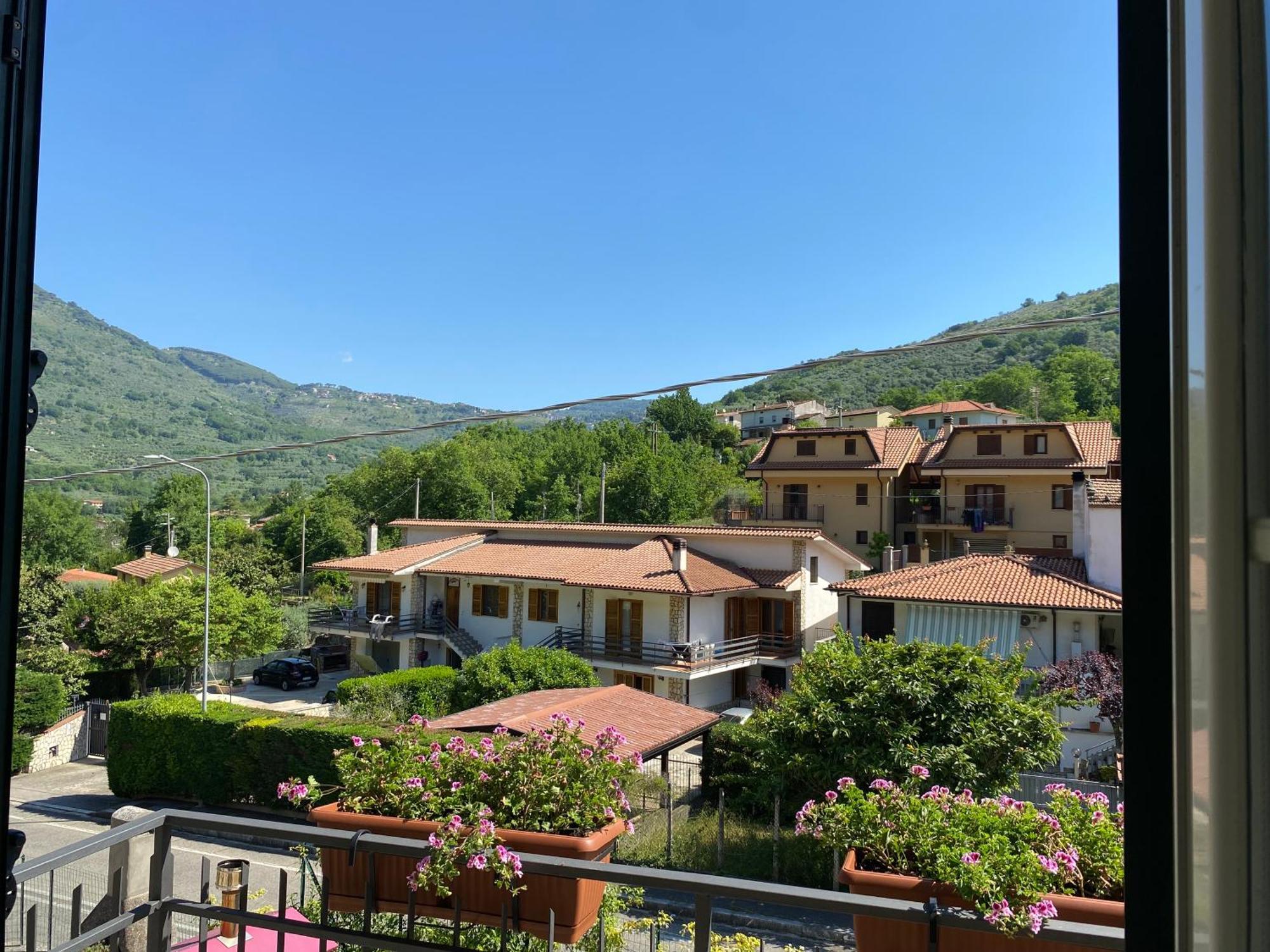 Bed and Breakfast La Casa Di Nonna Tella Lenola Exteriér fotografie